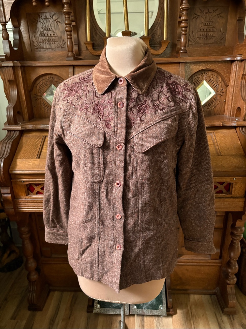 Lovely brown wool blend vintage retro embroidered jacket